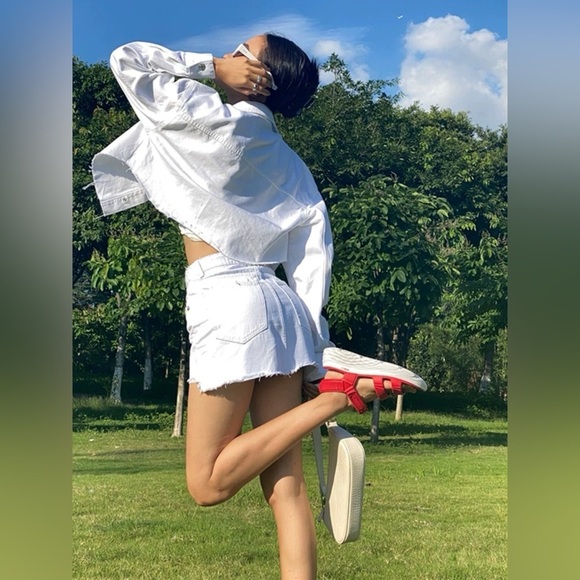 J.ING White Crop Raw Edge Denim Jacket - Picture 5 of 12